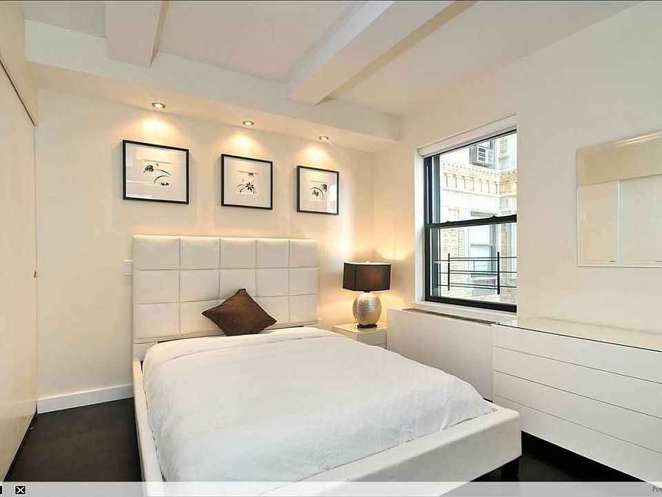 1st image of 152 W 51st St