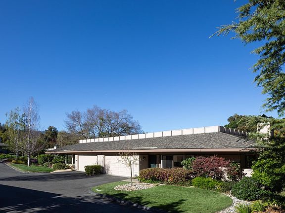 2nd image of 71 Bay Tree Ln