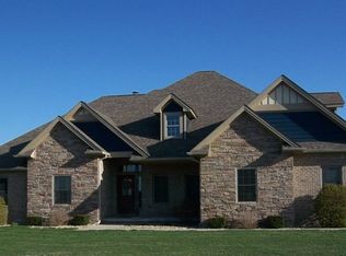 5244 Chloe Ln, Seymour, IN 47274