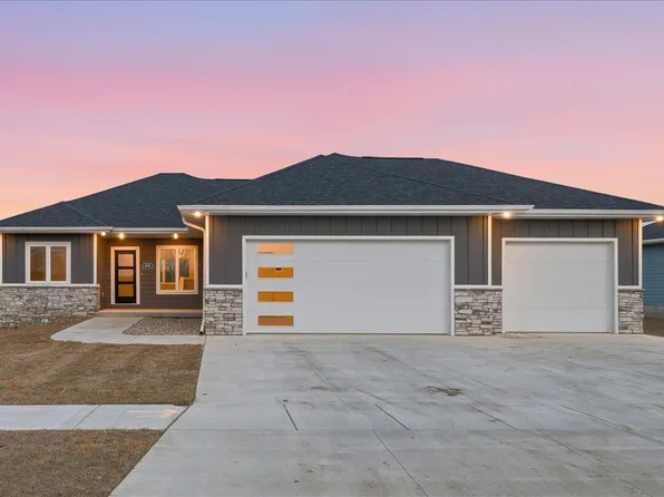 4991 Council Pointe Rd, Council Bluffs, IA 51501