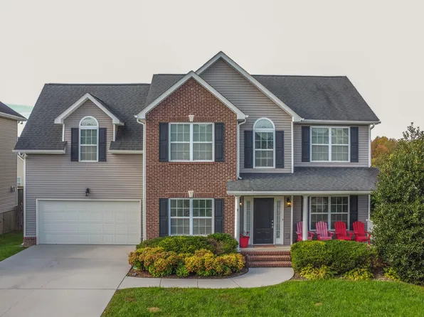 2559 Sparkling Star Ln, Knoxville, TN 37931