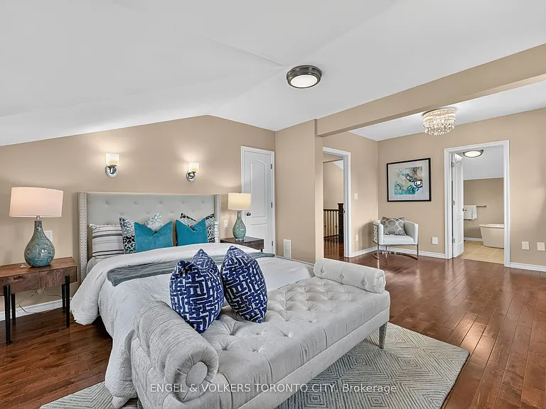 774 Churchill Ln — Photo 23