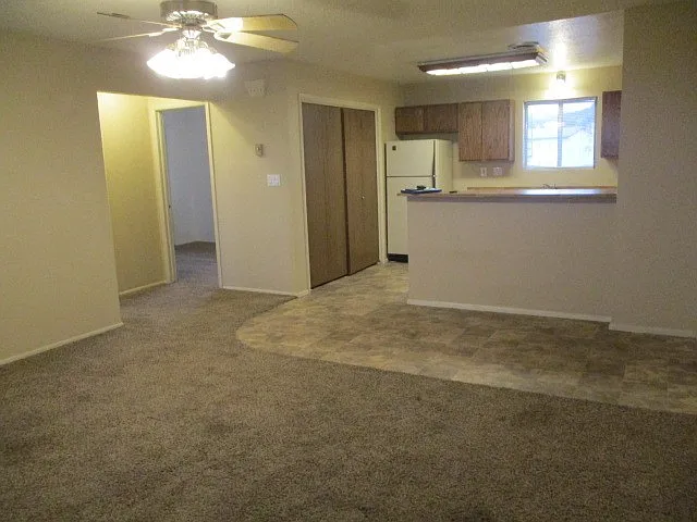 431 E Fiddlers Canyon Rd — Photo 7