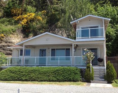 1098 Rockaway Ln, Camano Island, WA, 98282