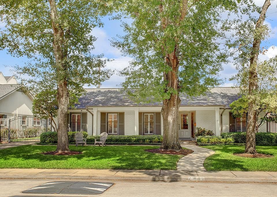 2nd image of 2411 Briarmead Dr