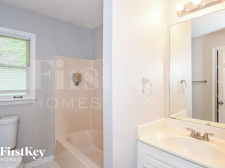 155 Sweetwater Creek Cv — Photo 9