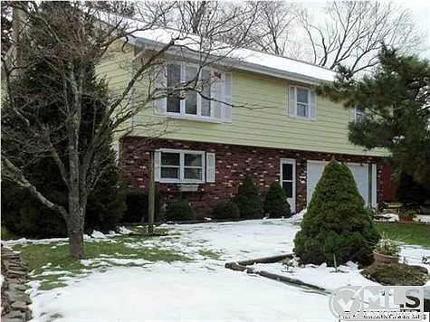 1209 Lakewood Rd photo 1