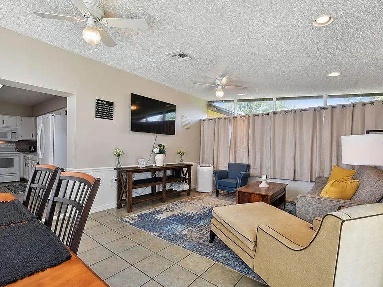 4818 Holiday Dr — Photo 7