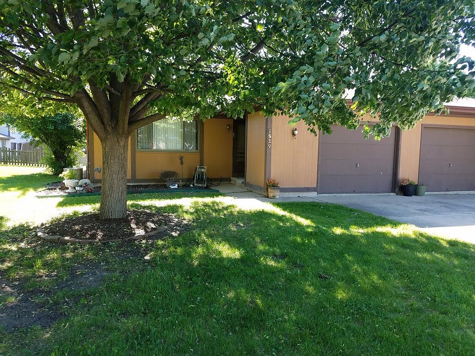 1st image of 1529 Pebblewood Dr