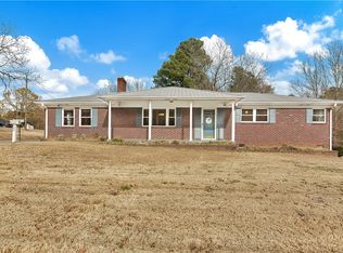 2156 Gentry Memorial Hwy, Pickens, SC 29671