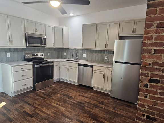 4th image of 627 W Crawford St APT 102