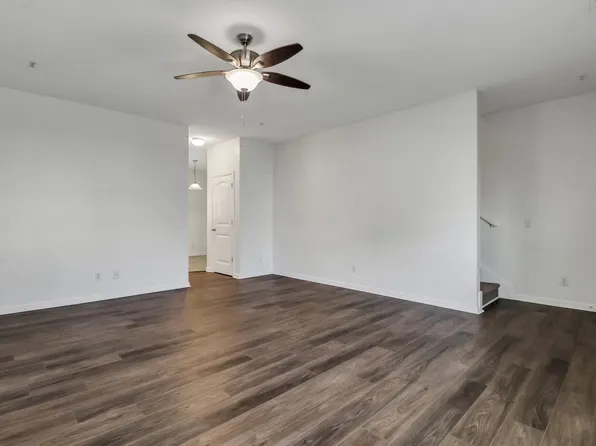 375 Laurel Oak Ln, Thunderbolt, GA 31404