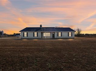 110 Davenport Dr, Raeford, NC 28376