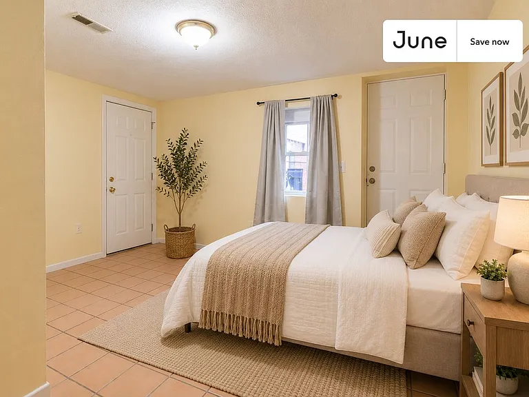 277 Paris St — Photo 19