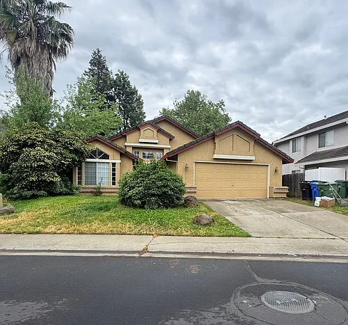 7104 Saltgrass Way Photo 1