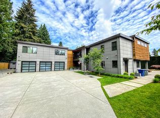 9414 Points Dr NE, Bellevue, WA 98004