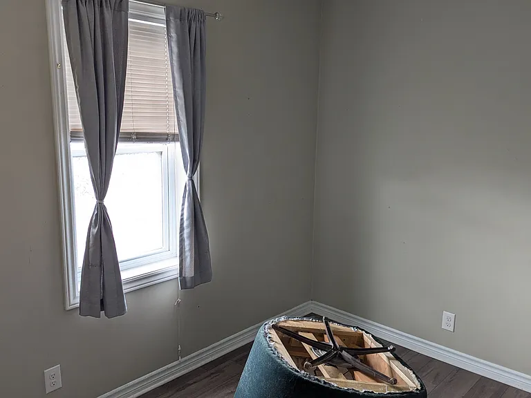 93 Carruthers Ave #3 — Photo 5