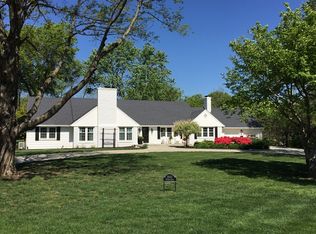 3900 W 90th Ter, Prairie Village, KS 66207