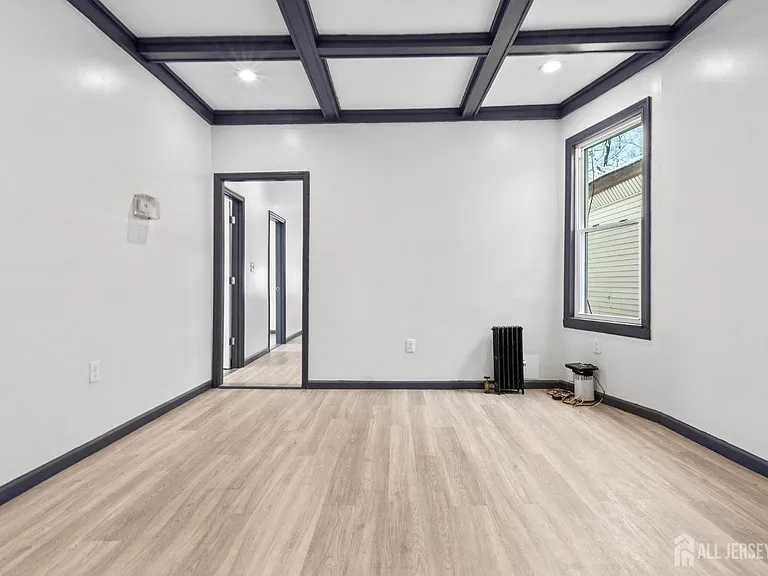 211 N 13th St #2 — Photo 12