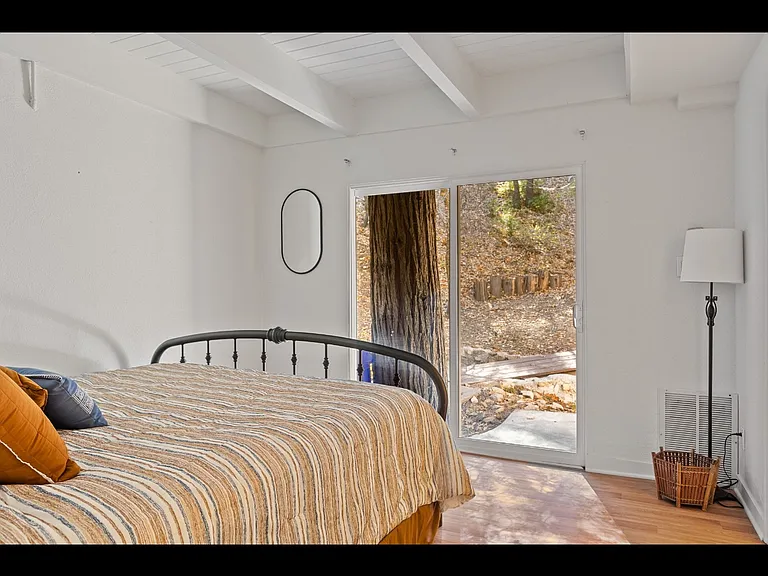 459 Clubhouse Dr — Photo 9