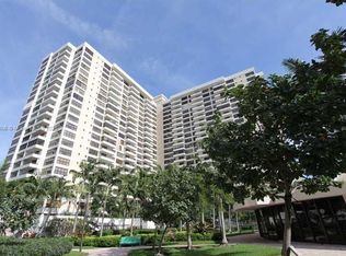 600 Three Islands Blvd APT 308, Hallandale, FL 33009