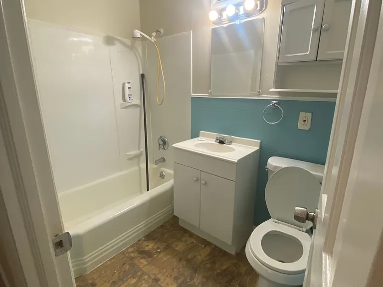 6103 Fairlane Dr — Photo 11