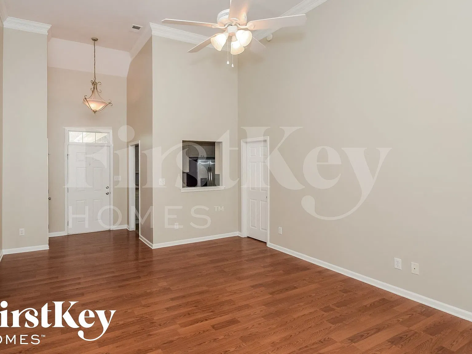 3 bed, 2.0 bath, 1307 sqft, $2,200 — Photo 4