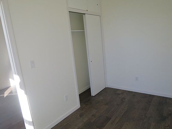 5th image of 100 Jefferson Ave APT F2