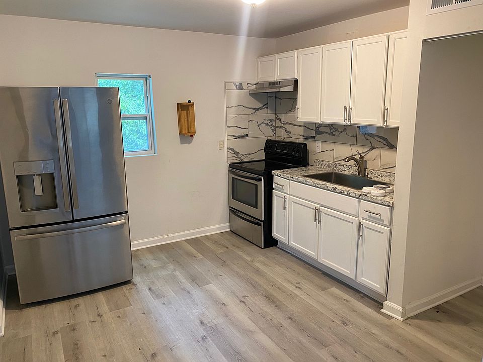 1st image of 541 Gresham Park Dr #D