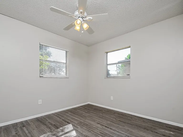 5927 Stokes Rd — Photo 18