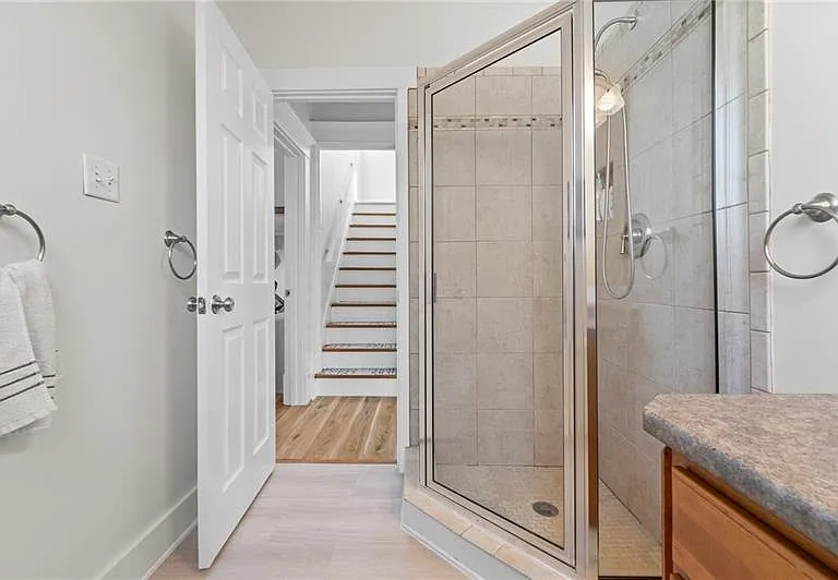 840 Kewanna Ave — Photo 24