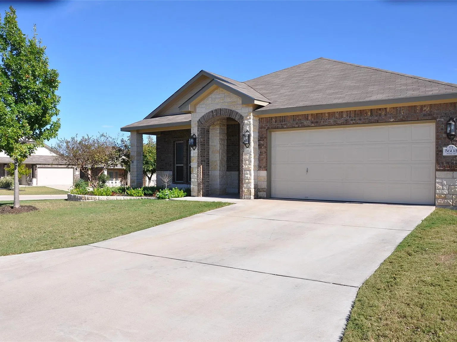 3 bed, 2.0 bath, 1506 sqft, $1,795 — Photo 3