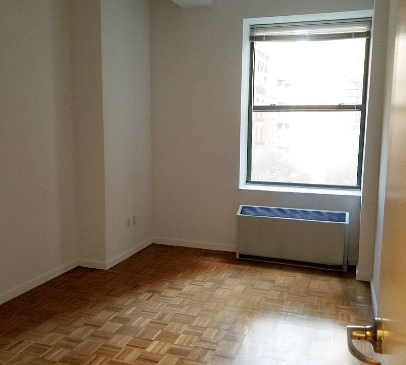 1st image of 99 John St APT 605