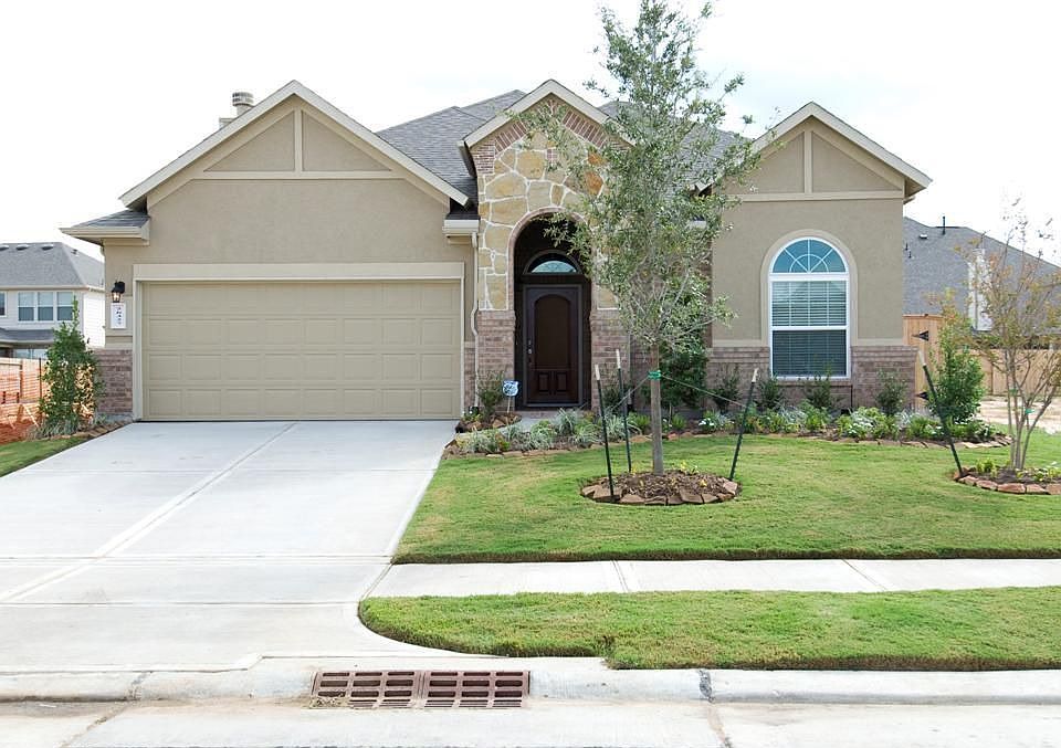 1st image of 26327 Fiona Sky Ln