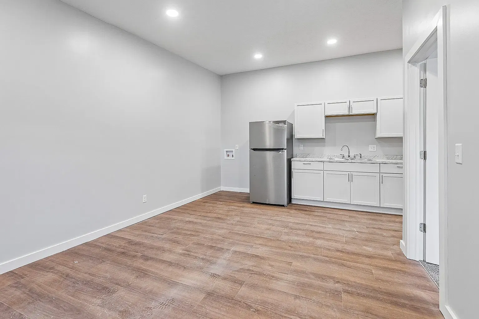 1 bed, 500 sqft, $825 — Photo 2