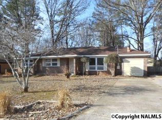 3901 Glendale Ln NW, Huntsville, AL 35810