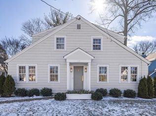 23 Hassake Rd, Old Greenwich, CT 06870