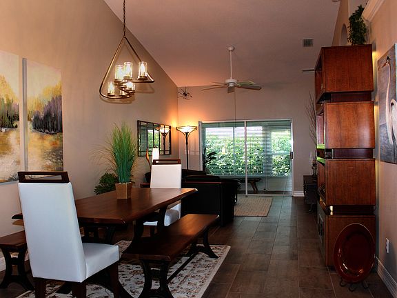 2nd image of 1403 Coconut Palm Cir
