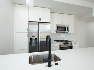 425 Border St #203, Boston, MA 02128