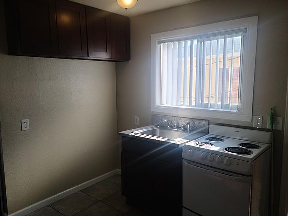 4th image of 6143 Palm Ave