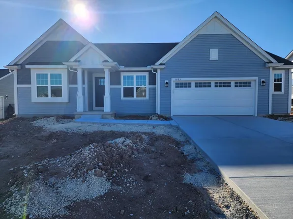 1893 Highland Pointe WAY, Port Washington, WI 53074