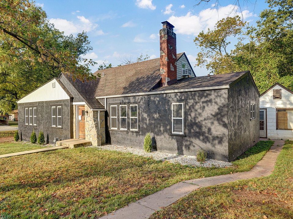 413 S McCanse-1