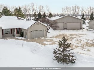 4980 Broderick Rd, Omro, WI 54963