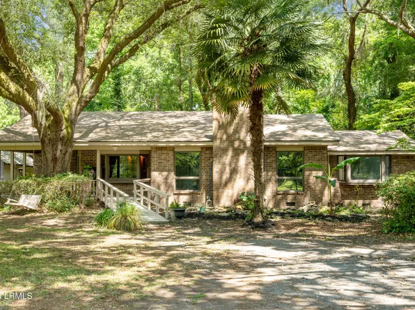 176 Bay Pines Road, Beaufort, SC 29906