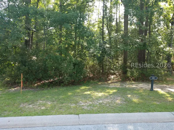 12 Clarendon Ln, Okatie, SC 29909