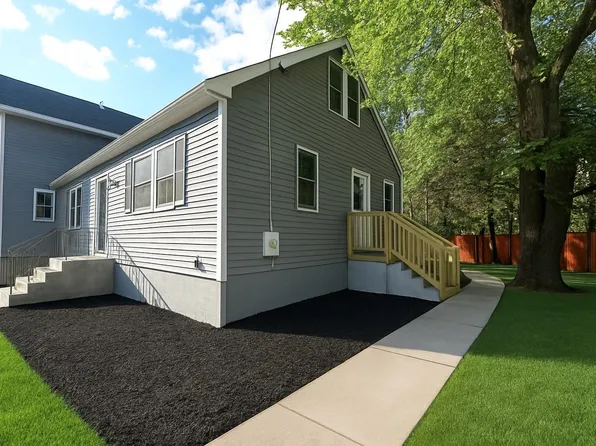 1 B Sheraton Drive #B, Hudson, NH 03051