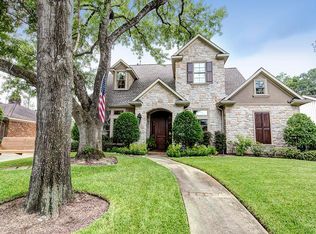 1110 Briar Ridge Dr, Houston, TX 77057