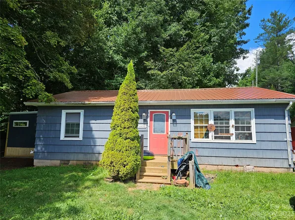 14496 S 226th Hwy, Spruce Pine, NC 28777