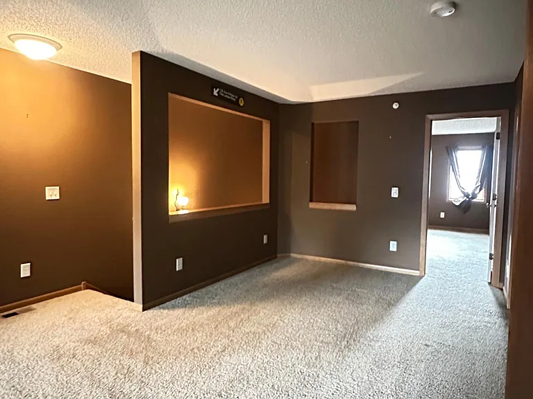 12426 Flanders Ct NE #F — Photo 28