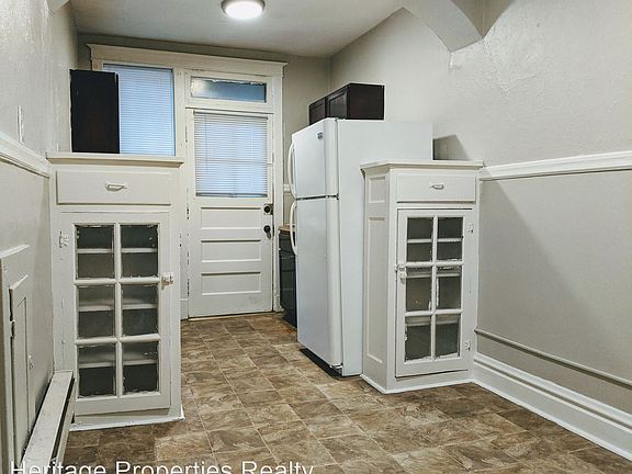 3rd image of 3852 Bamberger Ave #7652573